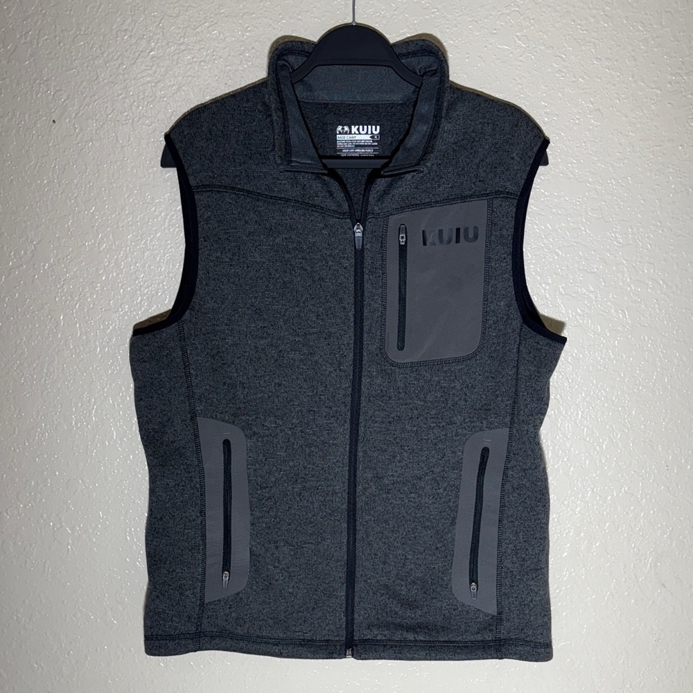 KUIU Charcoal Softshell Vest